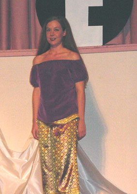 cindyw3.jpg (33812 bytes)
